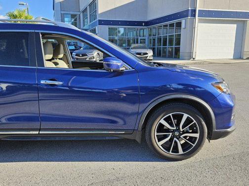 2018 Nissan Rogue SL