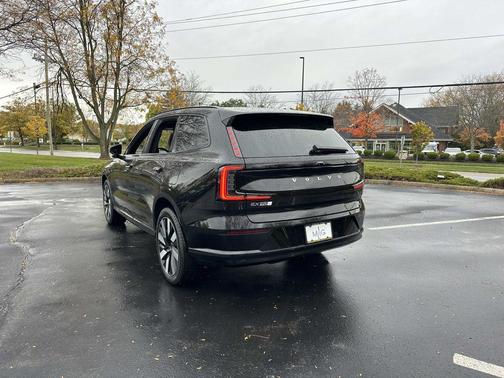 2025 Volvo EX90 Plus, Twin Motor Performance, Fully electric, 7 Seats