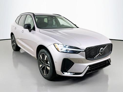 Aurora Silver 2026 Volvo XC60 B5 Plus