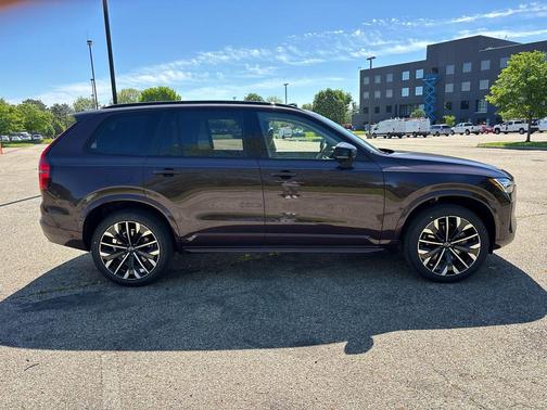 Mulberry Red Metallic 2026 Volvo XC90 Ultra Dark Theme, B6 AWD Gas (mild hybrid), Gasoline, 6 Seats