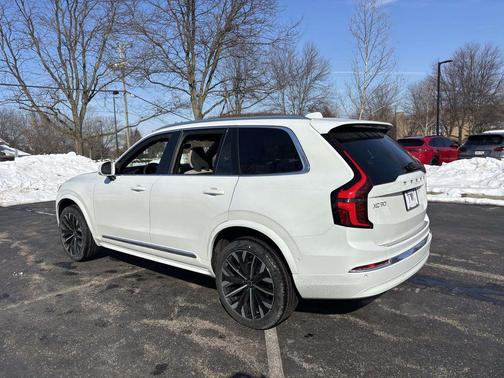 2026 Volvo XC90 Plus, B6 AWD Gas (mild hybrid), Gasoline, Bright, 7 Seats