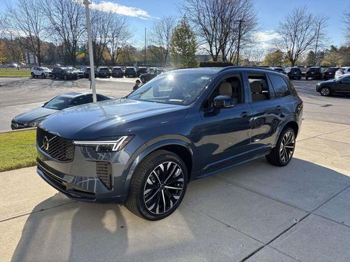 2026 Volvo XC90 Ultra Dark Theme, B6 AWD Gas (mild hybrid), Gasoline, 7 Seats