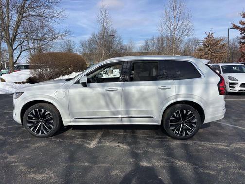 2026 Volvo XC90 Plug-In Hybrid Ultra, T8 AWD, Electric/Gasoline, Bright, 7 Seats