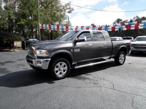 2014 RAM 3500 4WD Mega Cab 160.5'' Laramie