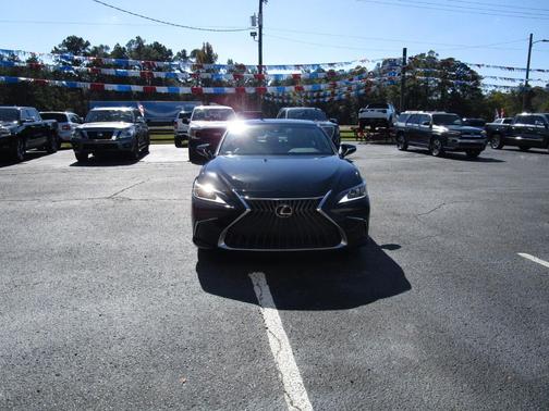 2022 Lexus ES 350 Base