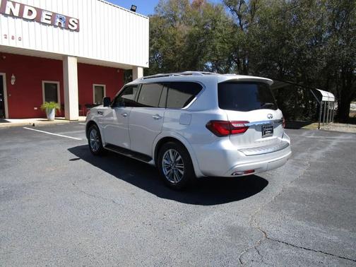 2021 INFINITI QX80 Luxe