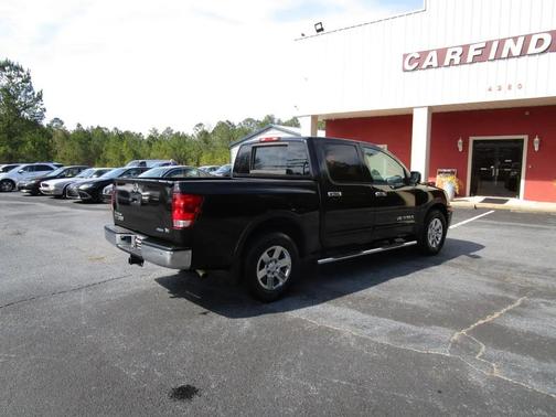 2015 Nissan Titan SV