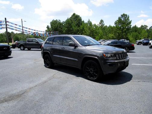 2020 Jeep Grand Cherokee Altitude