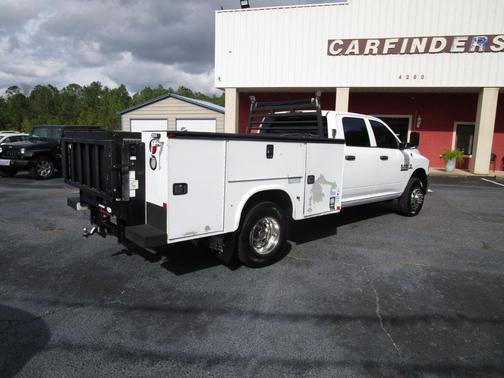 2015 RAM 3500 4WD Crew Cab 172'' WB 60'' CA Tradesman