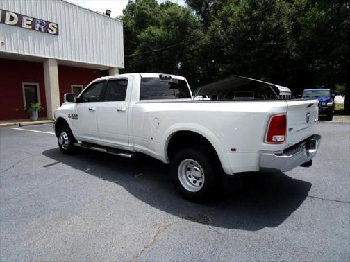 2018 RAM 3500 Laramie 4x4 Crew Cab 8' Box