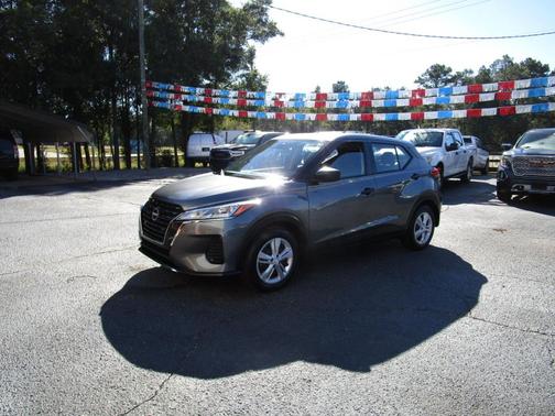 2024 Nissan Kicks S