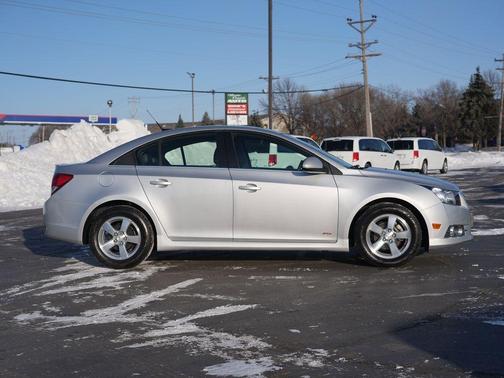 2011 Chevrolet Cruze 2LT