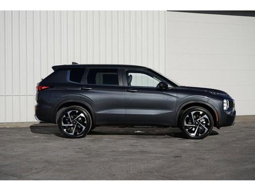 2025 Mitsubishi Outlander PHEV SE