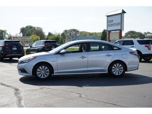 2016 Hyundai SONATA Hybrid SE