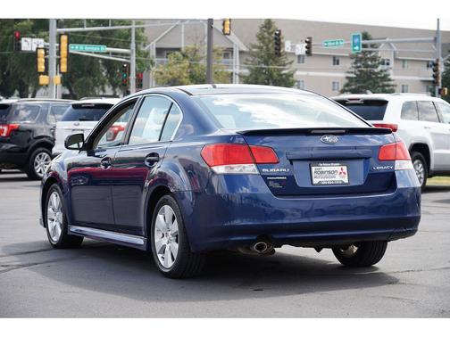 2011 Subaru Legacy 2.5i Premium