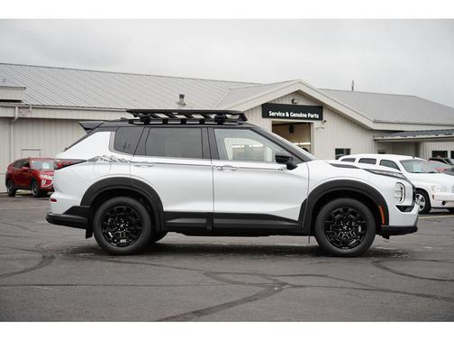 2025 Mitsubishi Outlander Trail Edition