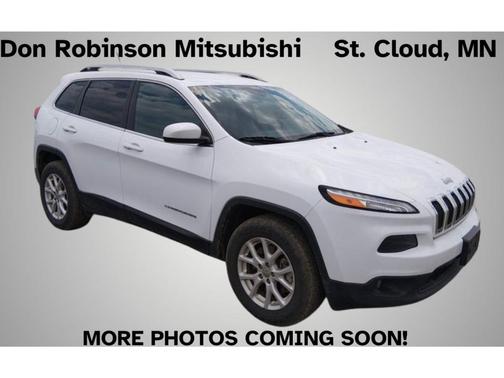 Bright White Clearcoat 2018 Jeep Cherokee Latitude