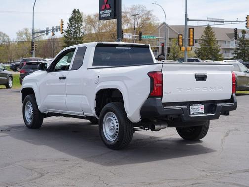 Ice 2024 Toyota Tacoma SR