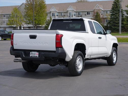 Ice 2024 Toyota Tacoma SR