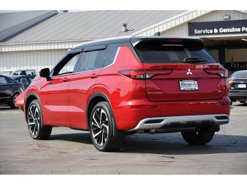 2024 Mitsubishi Outlander SEL