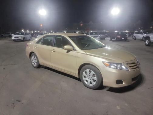 2010 Toyota Camry LE