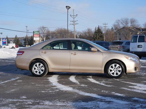 2010 Toyota Camry LE