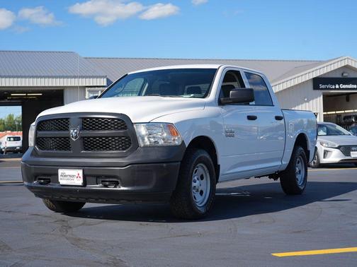Bright White Clearcoat 2017 RAM 1500 Tradesman