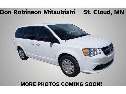 White Knuckle Clearcoat 2018 Dodge Grand Caravan SE