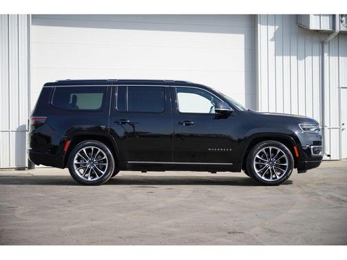 2023 Jeep Wagoneer Series III