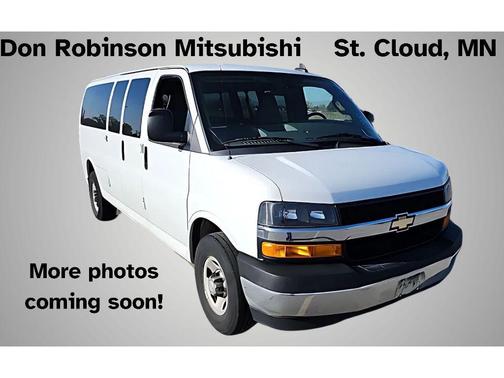 2017 Chevrolet Express 3500 LT