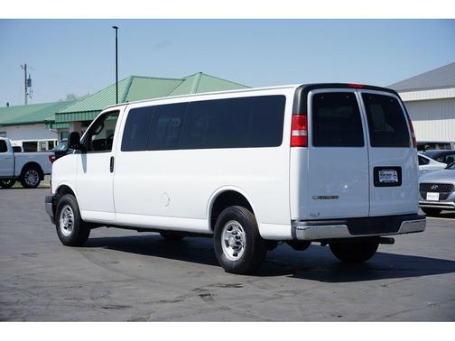 2017 Chevrolet Express 3500 LT