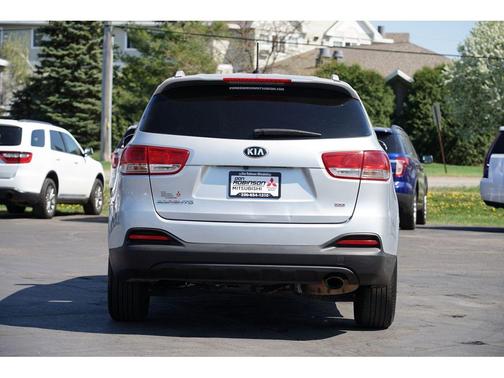 2017 Kia Sorento LX