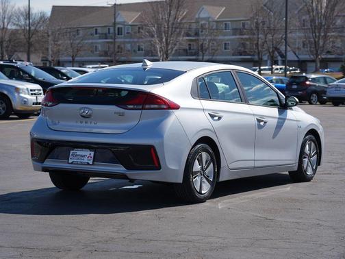 2018 Hyundai IONIQ Hybrid Blue