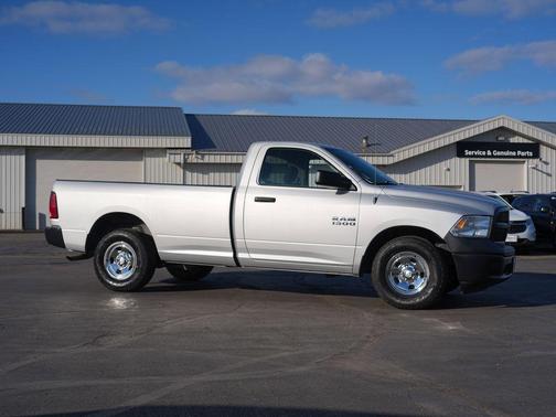 Bright Silver Clearcoat Metallic 2017 RAM 1500 Tradesman