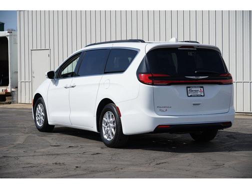 2022 Chrysler Pacifica Touring-L