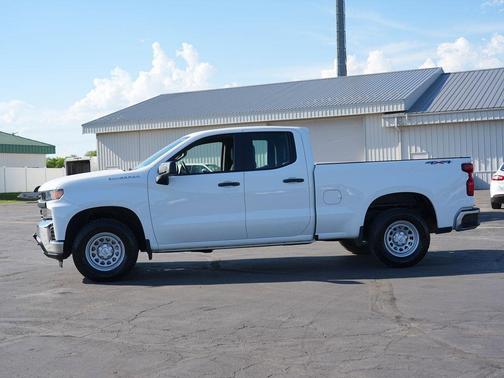 Summit White 2021 Chevrolet Silverado 1500 WT