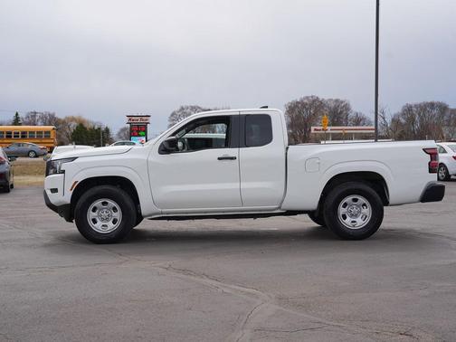 2024 Nissan Frontier S