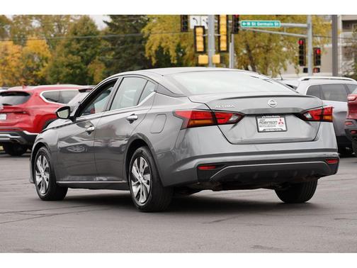 2022 Nissan Altima 2.5 S