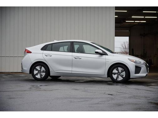 2018 Hyundai IONIQ Hybrid Blue