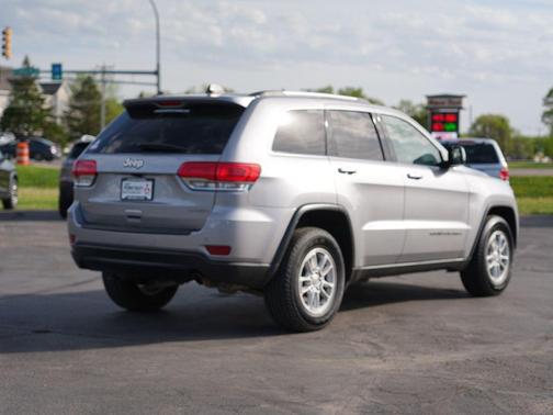 Billet Silver Metallic Clearcoat 2018 Jeep Grand Cherokee Laredo E