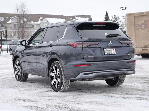 2026 Mitsubishi Outlander SEL