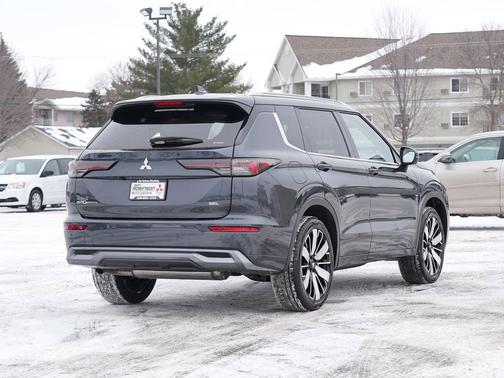 2026 Mitsubishi Outlander SEL