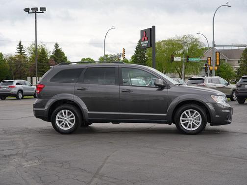Granite Pearlcoat 2018 Dodge Journey SXT