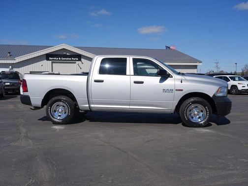 Bright Silver Clearcoat Metallic 2016 RAM 1500 Tradesman