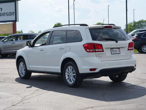 White 2014 Dodge Journey SXT