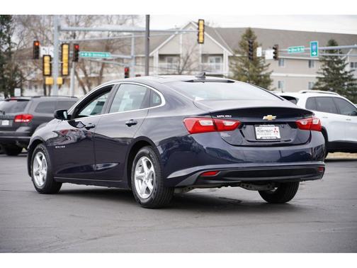 2017 Chevrolet Malibu 1LS