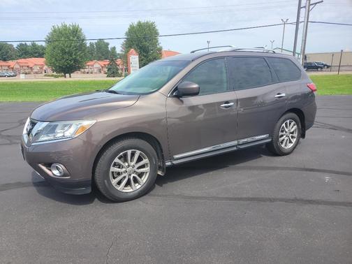 2015 Nissan Pathfinder SL