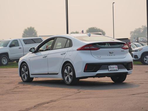 Ceramic White 2019 Hyundai IONIQ Plug-In Hybrid PLUG-IN