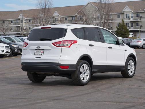 Oxford White 2016 Ford Escape S