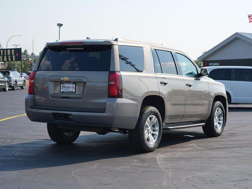 Pepperdust Metallic 2018 Chevrolet Tahoe LS